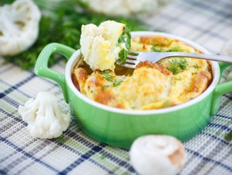 COUVE FLOR COM MOLHO BRANCO E QUEIJO PRATO TRELAC